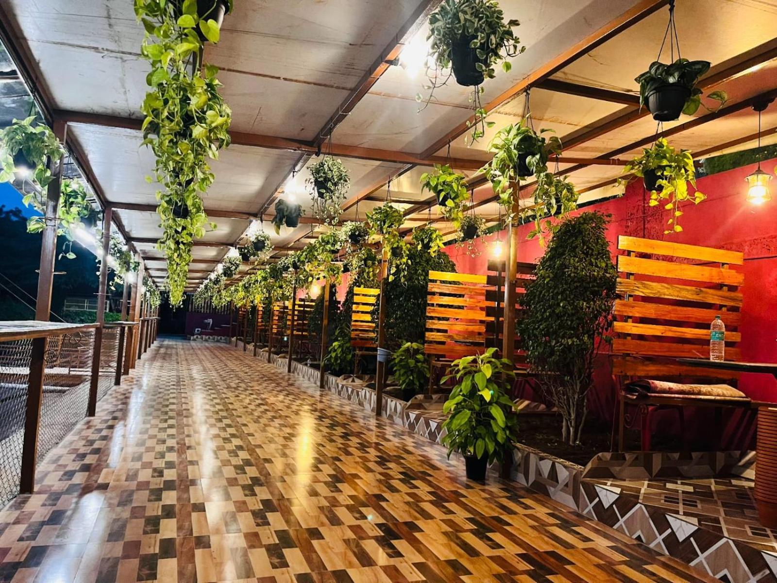 Madhura Agro Tourism Wai Eksteriør billede
